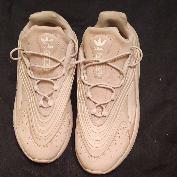 adidas Shoes - Adidas Blush Ozelia Athletic Shoes Size 11